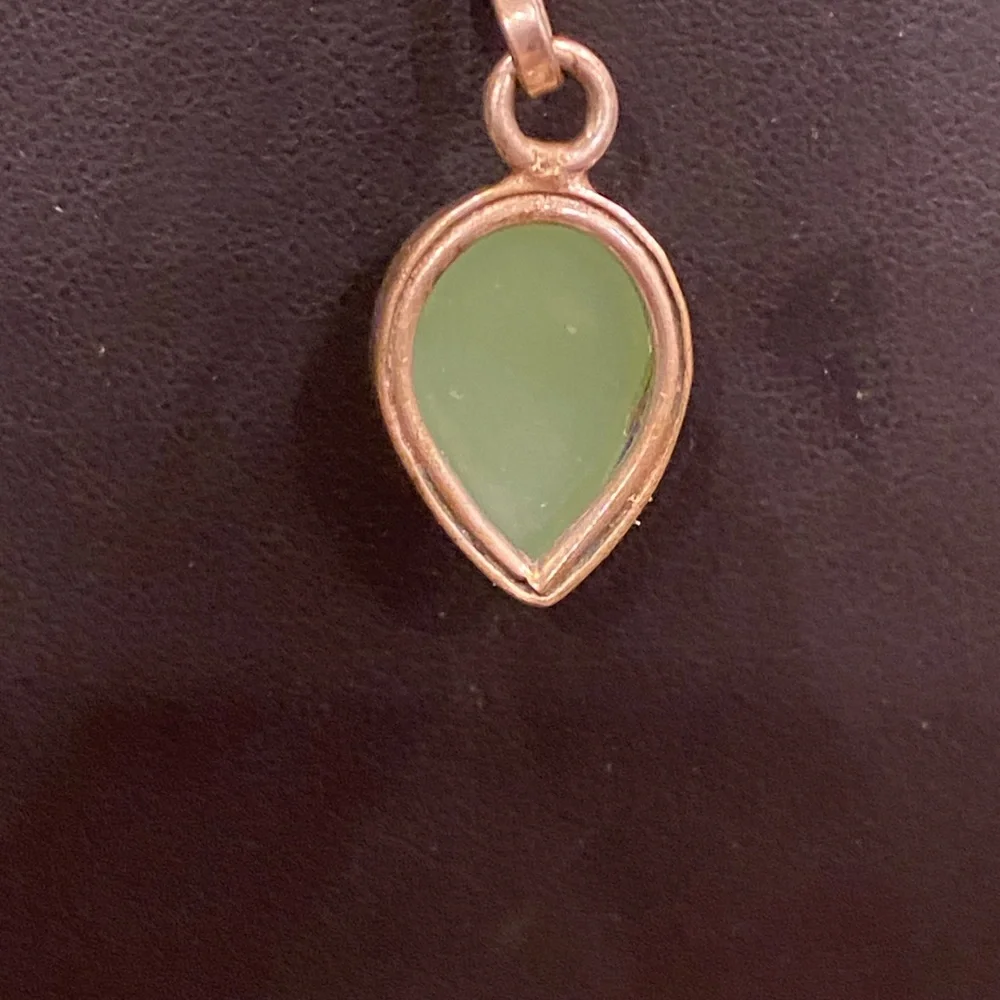 Elegant Green Chrysoprase Teardrop Necklace in Silver Tone Artisan Necklace - Picture 9 of 11